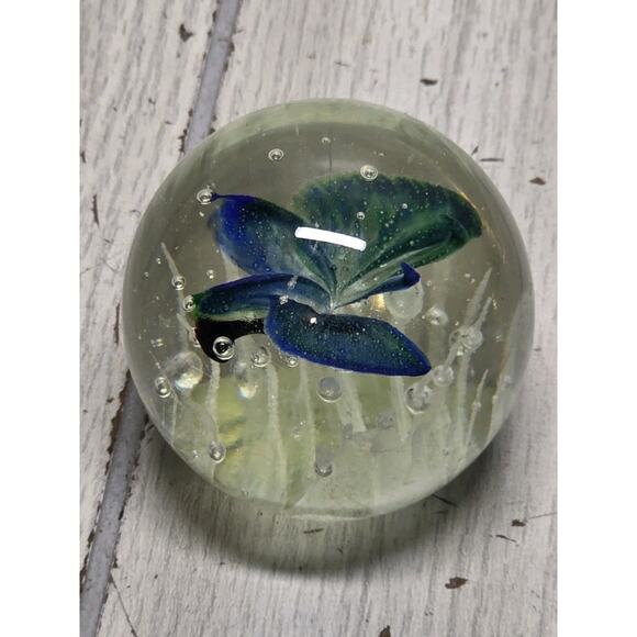 Vintage Glass Paperweight w/ Green & Blue Butterfly 2 1/2" Art Glass Beautiful - Picture 11 of 13